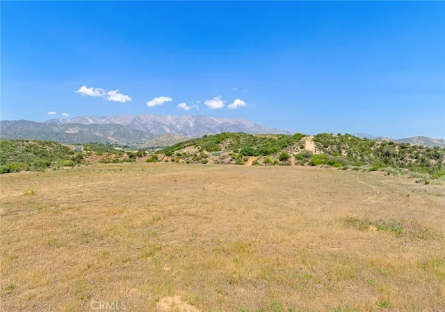 5th image of 39513 Eastview, Yucaipa, CA 92399 | MLS# IG26096192