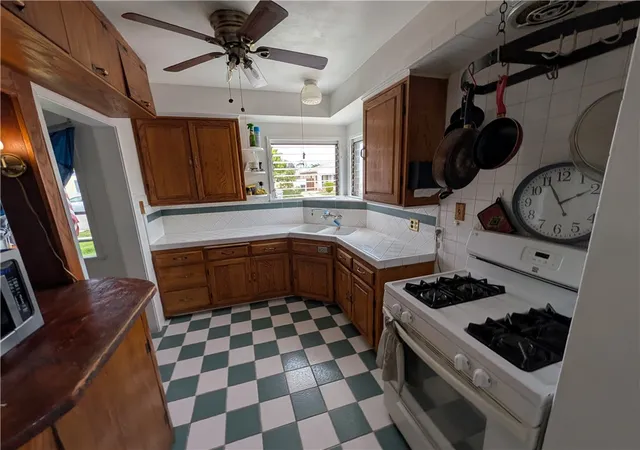 Photo 3 of Single family home for sale at 3816 Walnut, Lynwood, CA 90262 | MLS# SB26097190 | Listing updated on 2026-09-30