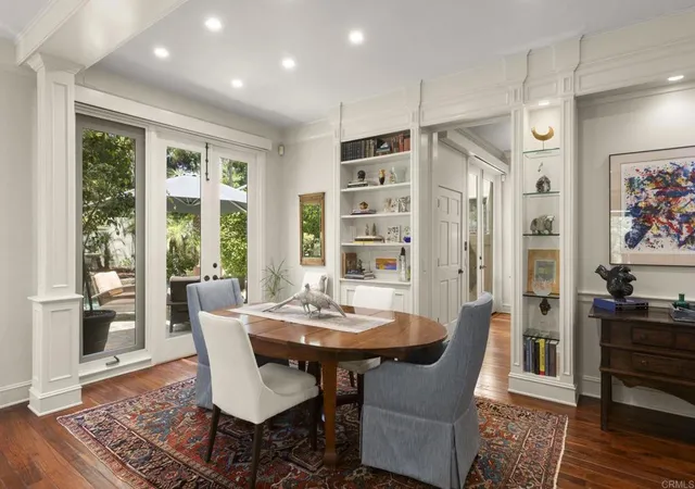 4th image of 9784 Claiborne Sq, La Jolla, CA 92037 | MLS# NDP2604320