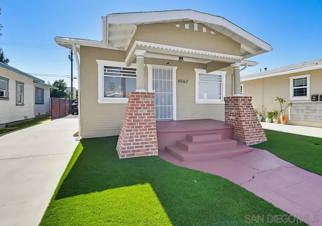 1st image of 4564 32nd, San Diego, CA 92116 | MLS# 260010766SD