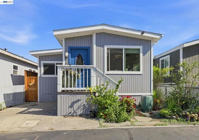 1st image of 1530 Armstrong, Novato, CA 94945 | MLS# 41133518