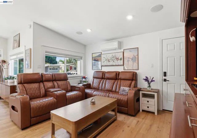 4th image of 1530 Armstrong, Novato, CA 94945 | MLS# 41133518