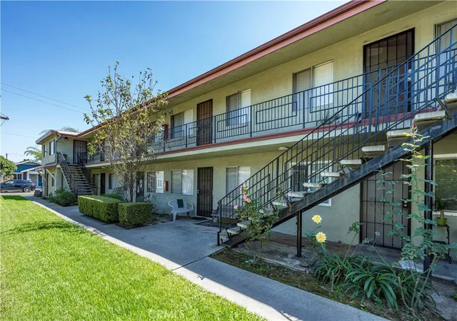 Homes for sale in Long Beach, CA | 437 Bonito, Long Beach, CA 90802 | MLS# PW26097344