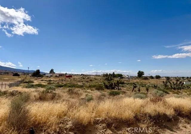 2nd image of 0 Ailanthus, Phelan, CA 92371 | MLS# HD26097413