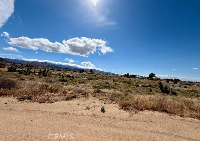 4th image of 0 Ailanthus, Phelan, CA 92371 | MLS# HD26097413