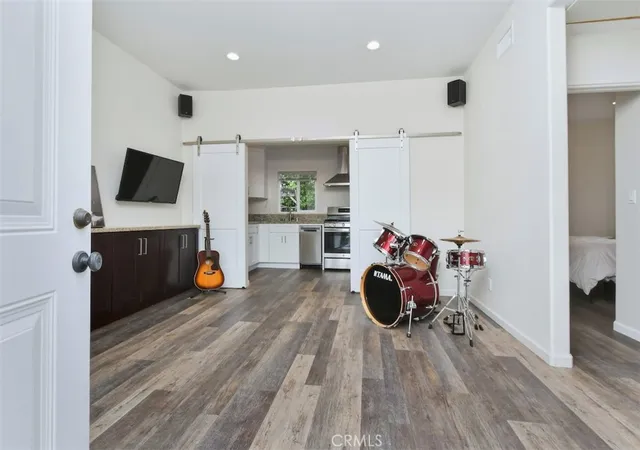 4th image of 17846 Palora, Encino, CA 91316 | MLS# SR26093430