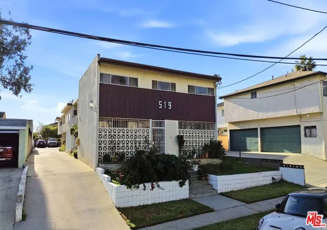 Homes for sale in Inglewood, CA | 519 N Exton Ave, Inglewood, CA 90302 | MLS# 26829911