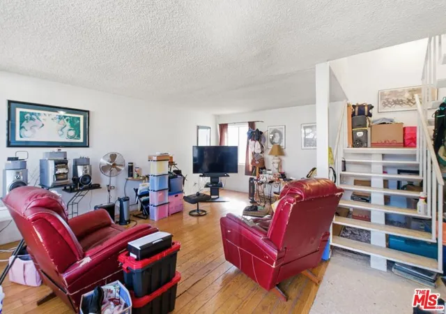 Homes for sale in Inglewood, CA | 519 N Exton Ave, Inglewood, CA 90302 | MLS# 26829911