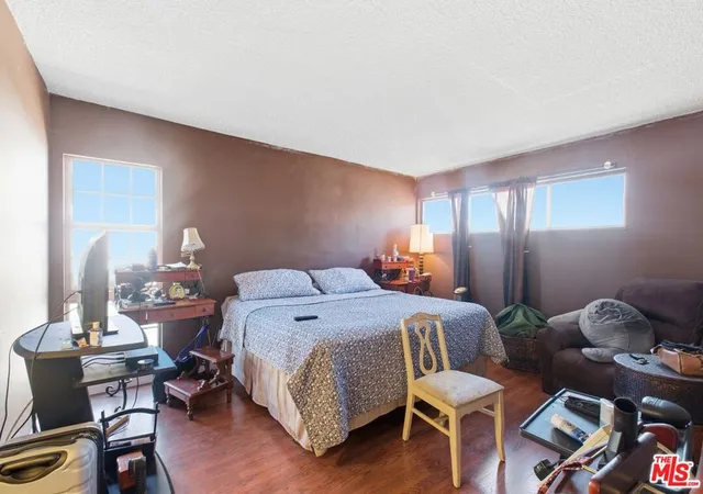 Homes for sale in Inglewood, CA | 519 N Exton Ave, Inglewood, CA 90302 | MLS# 26829911