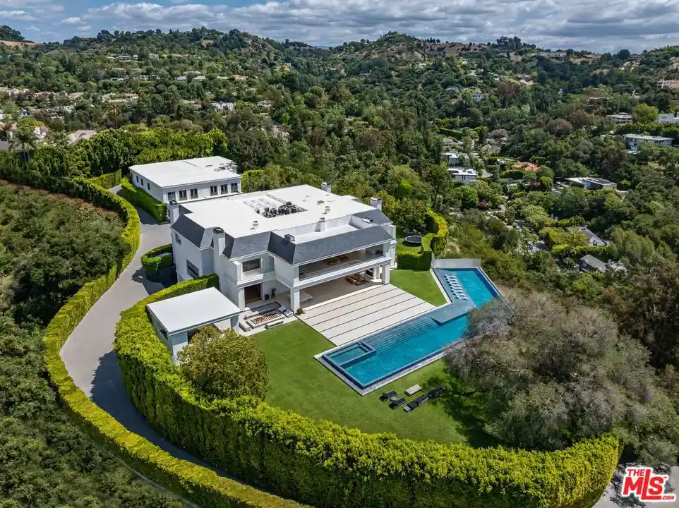 Photo 1 of Mansion for sale at 2571 Wallingford Dr, Beverly Hills, CA 90210 | MLS# 26829373 | Listing updated on 2026-10-19