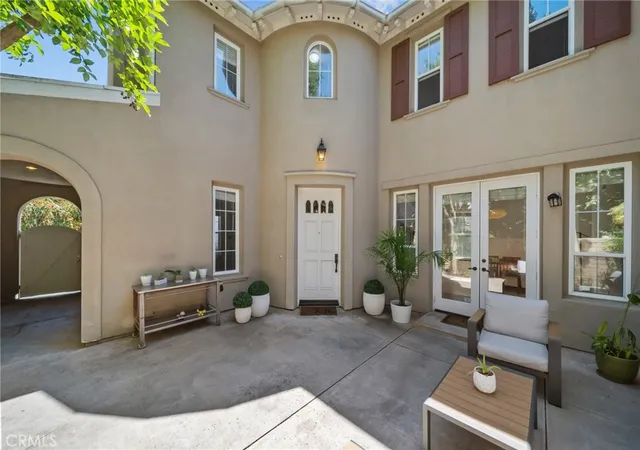 2nd image of 26811 Brookhollow Dr, Valencia, CA 91355 | MLS# SR26096921