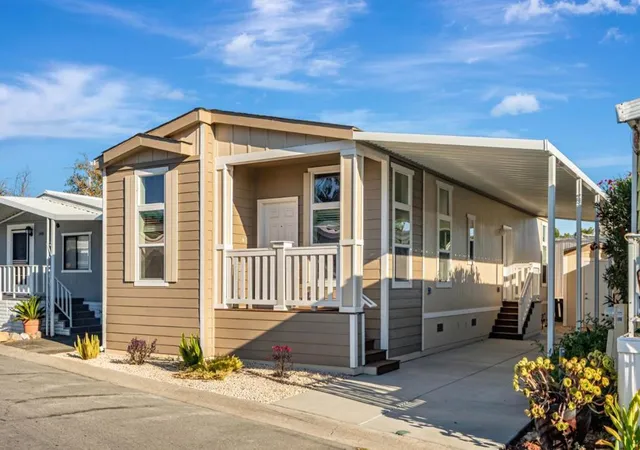 Photo 2 of Manufactured home for sale at 2150 Almaden Rd #147, San Jose, CA 95125 | MLS# ML82045875 | Listing updated on 2026-10-12