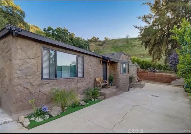 Homes for sale in Shadow Hills, CA | 9578 Sunland, Shadow Hills, CA 91040 | MLS# SR26097227