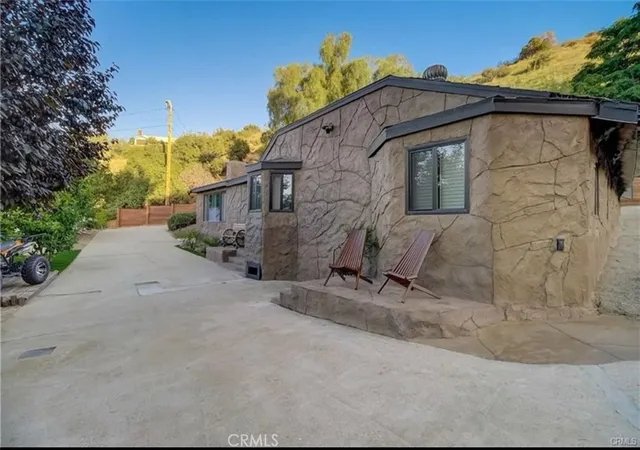 Homes for sale in Shadow Hills, CA | 9578 Sunland, Shadow Hills, CA 91040 | MLS# SR26097227