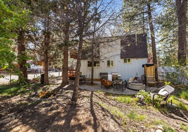 Photo 4 of Single family home for sale at 566 Santa Barbara Ave, Sugarloaf, CA 92386 | MLS# 219147421DA | Listing updated on 2026-05-06