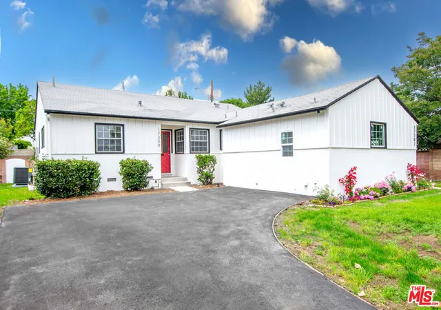 5th image of 17209 Stagg St, Van Nuys, CA 91406 | MLS# 26829855