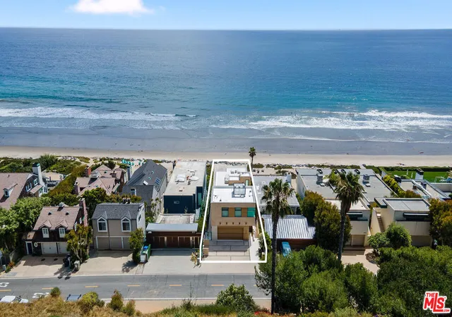 Homes for sale in Malibu, CA | 31224 Broad Beach Rd, Malibu, CA 90265 | MLS# 26797387