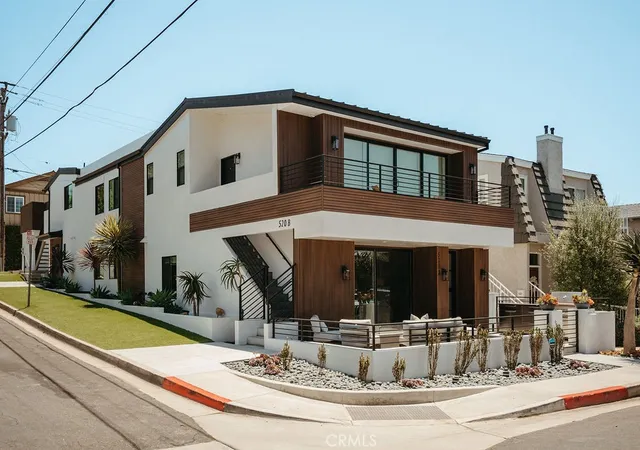 Multi family home for sale at 520 Iris, Corona Del Mar, CA 92625 | MLS# NP26097495