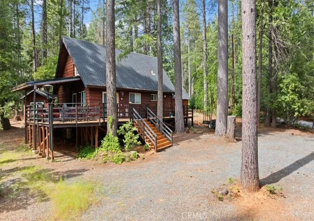 Homes for sale in Clipper Mills, CA | 6231 Merry, Clipper Mills, CA 95930 | MLS# OR26097617
