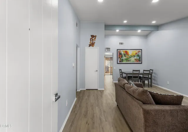 5th image of 39107 Village 39, Camarillo, CA 93012 | MLS# V1-36220