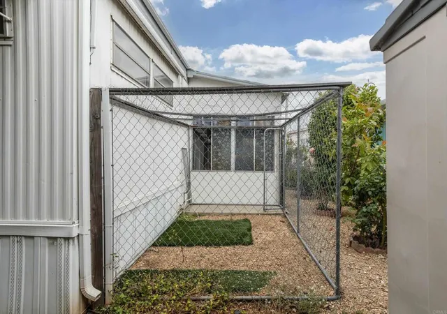 Homes for sale in Vista, CA | 1010 E Bobier Dr #151, Vista, CA 92084 | MLS# NDP2604334