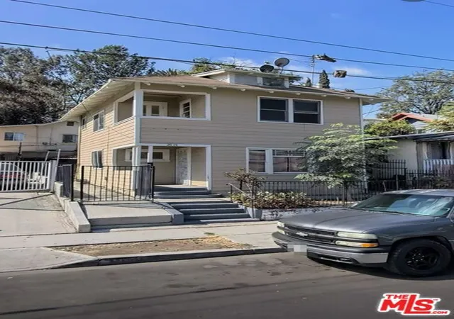 3rd image of 649 N Cummings St, Los Angeles, CA 90033 | MLS# 26803945