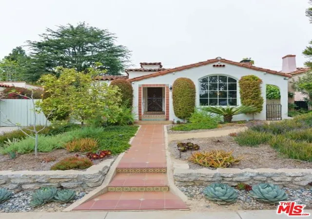 Photo 1 of Single family home for sale at 2317 Pearl St, Santa Monica, CA 90405 | MLS# 26814095 | Listing updated on 2026-10-01