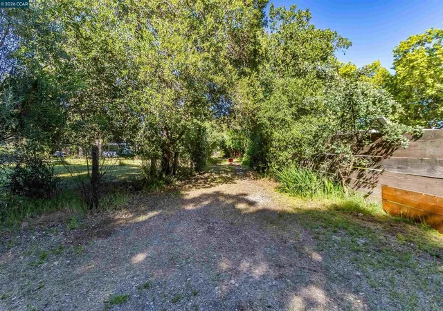 3rd image of 19317 Olive Ave, Sonoma, CA 95476 | MLS# 41133578
