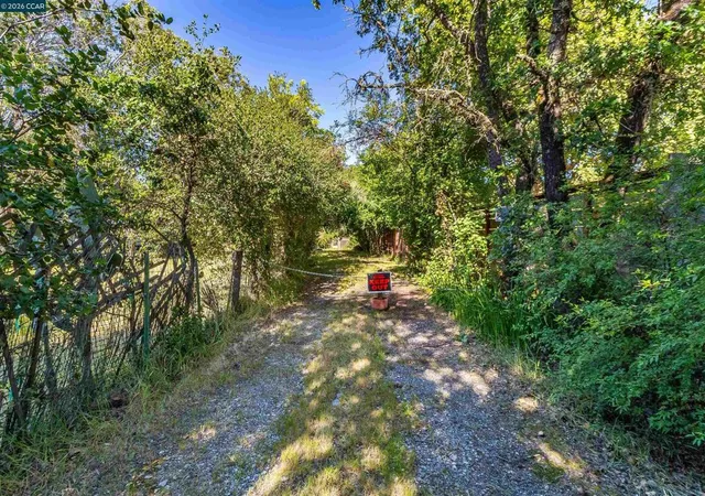 4th image of 19317 Olive Ave, Sonoma, CA 95476 | MLS# 41133578
