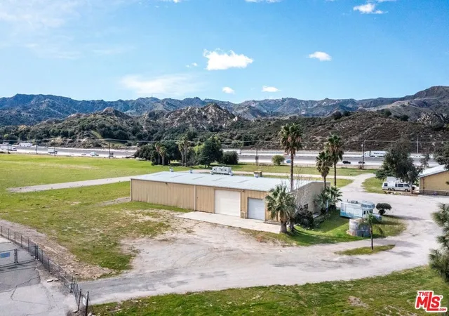 4th image of 24924 Hawkbryn Ave, Newhall, CA 91321 | MLS# 26830115