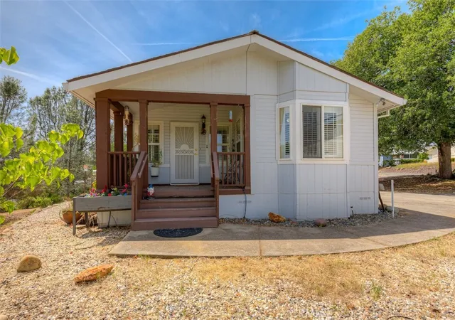 2nd image of 395 Stoneridge Pkwy, Oroville, CA 95966 | MLS# OR26097351