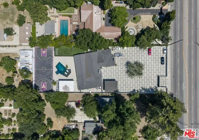 1st image of 17211 Parthenia St, Northridge, CA 91325 | MLS# 26830133