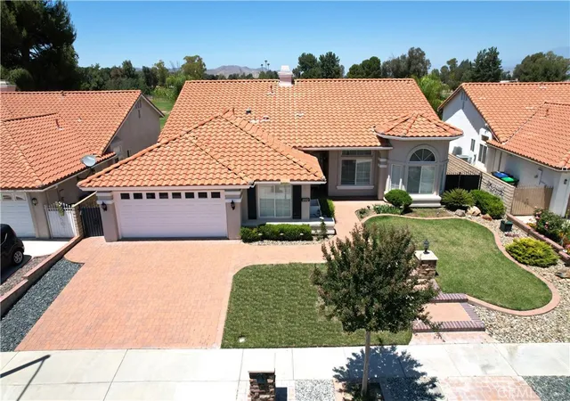 Homes for sale in Hemet, CA | 1932 Pecan Tree St, Hemet, CA 92545 | MLS# SW26097409