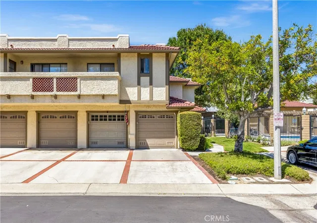 2nd image of 25231 Tanoak, Lake Forest, CA 92630 | MLS# OC26098059