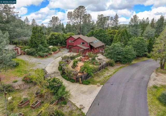 Homes for sale in Murphys, CA | 5184 Darby Russell Rd, Murphys, CA 95247 | MLS# 41133597