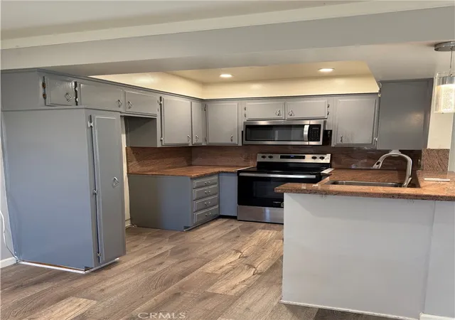 Homes for sale in Sun Valley, CA | 10749 New Haven St, Sun Valley, CA 91352 | MLS# GD26098106
