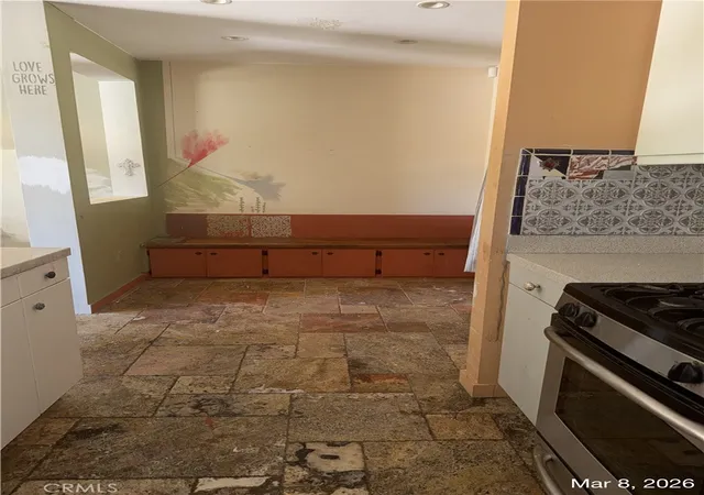 5th image of 820 E Palm Cyn, Palm Springs, CA 92264