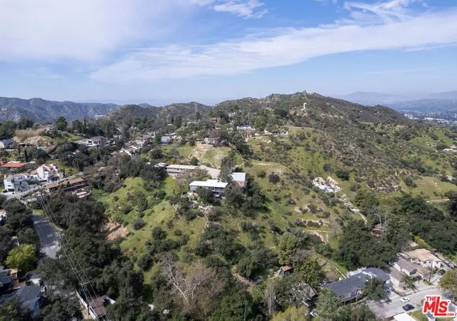 5th image of 9631 Oak Bend Rd, Tujunga, CA 91042 | MLS# 26829935