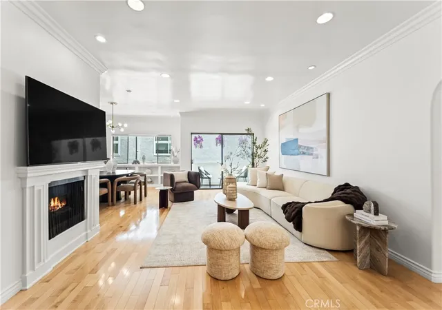 Homes for sale in Los Angeles, CA | 11928 Kiowa #105, Los Angeles, CA 90049 | MLS# OC26095486