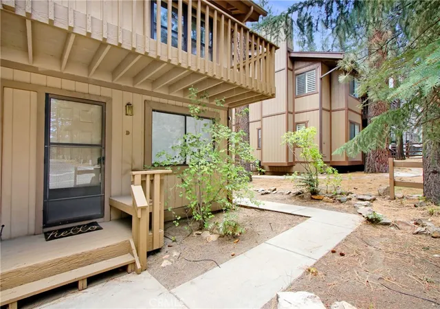 3rd image of 657 Summit, Big Bear Lake, CA 92315 | MLS# OC26098275