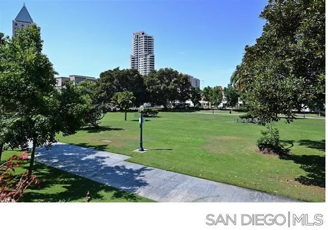 2nd image of 750 State St #325, San Diego, CA 92101 | MLS# 260010863SD
