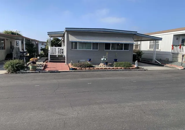 Homes for sale in Chula Vista, CA | 501 Anita Street Spc 50, Chula Vista, CA 91911 | MLS# NDP2604356