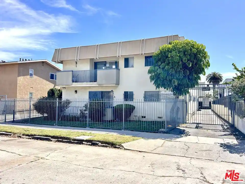 Photo 1 of Sale Pending at 6214 S Victoria Ave, Los Angeles, CA 90043 | MLS# 26830365 | Listing updated on 2026-08-28