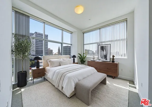 Listing Photo 1 - Condo for sale in building located at 3223 W 6th St, Los Angeles, CA 90020 - Unit #605