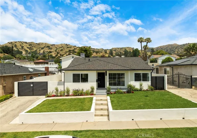 Homes for sale in Sun Valley, CA | 8330 Outland View Dr, Sun Valley, CA 91352 | MLS# BB26098492