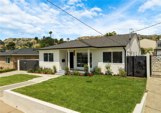 Homes for sale in Sun Valley, CA | 8330 Outland View Dr, Sun Valley, CA 91352 | MLS# BB26098492