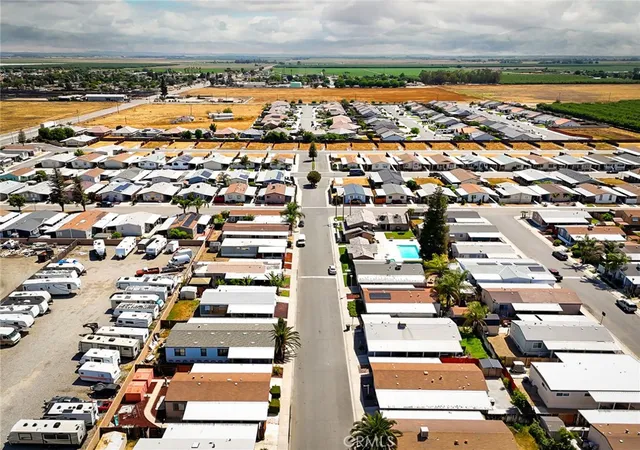 1st image of 1301 Taft Hwy, Bakersfield, CA 93307 | MLS# SC26098572