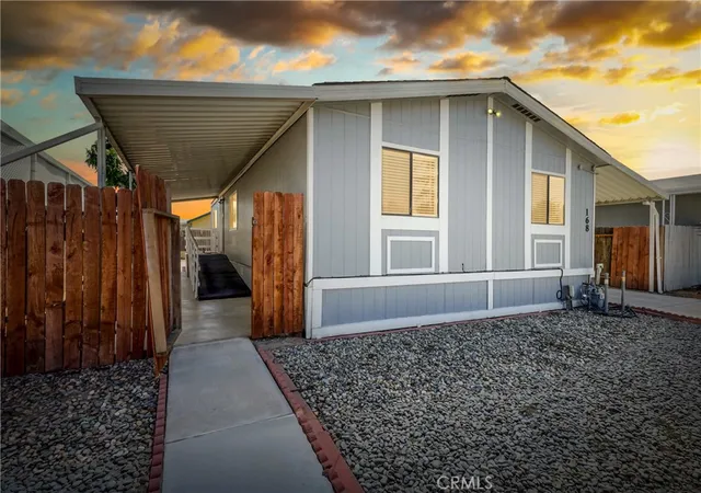2nd image of 1301 Taft Hwy, Bakersfield, CA 93307 | MLS# SC26098572