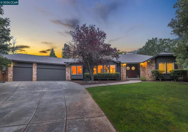 2nd image of 1016 Pine Hollow Ct, Clayton, CA 94517 | MLS# 41133658