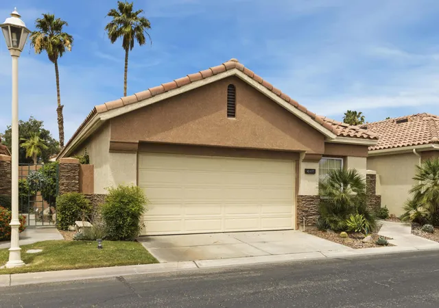 Photo 3 of Sale Pending at 42677 Turqueries Ave, Palm Desert, CA 92211 | MLS# 219147483DA | Listing updated on 2026-09-30